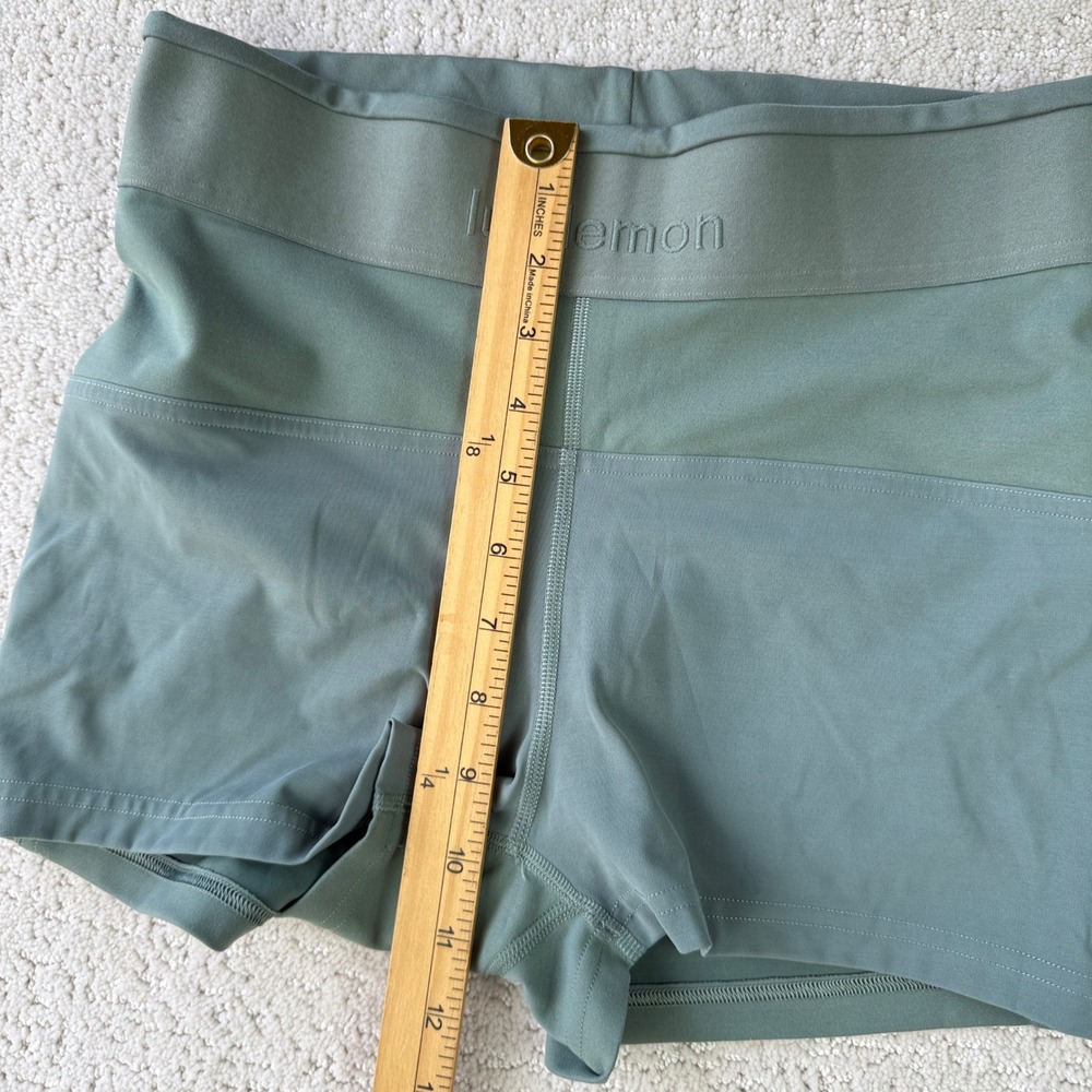Lululemon License to Train High-Rise Short 2" Women 14 Grey Eucalyptus Logo - Picture 7 of 9
